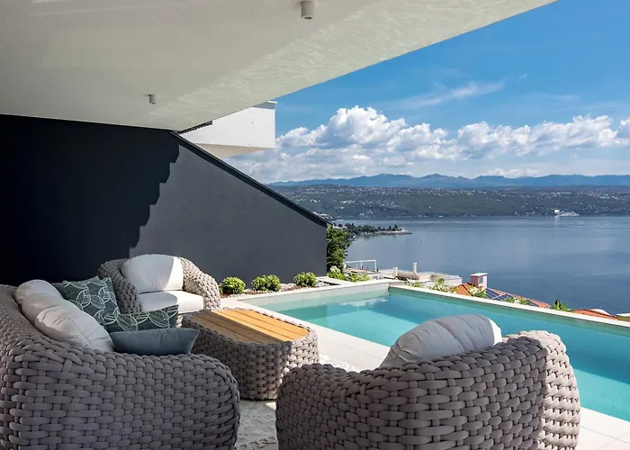 Апартаменты Vista Magica With Swimming Pool Опатия